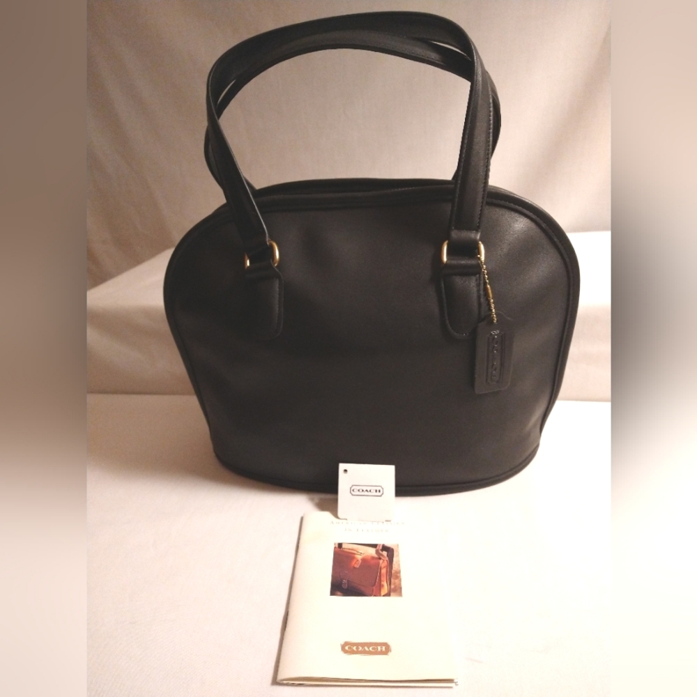 AUTHENTIC NEW VINTAGE COACH LARGE PELHAM BAG (#9958) BLACK (NWT) *FINAL SALE* - Picture 1 of 10